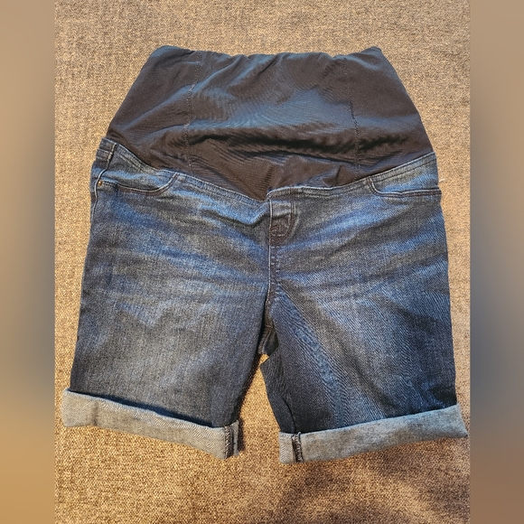 Isabel Maternity by Ingrid & Isabel Pants - NWOT Maternity Jean Shorts, Size 12